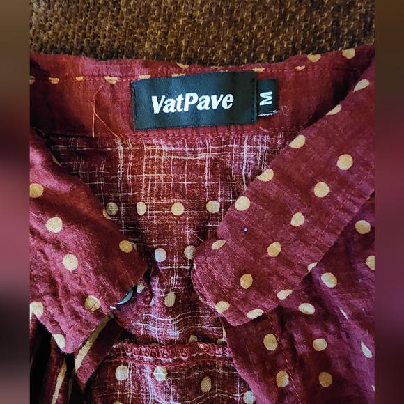 Retro Hawaiian Shirt - Picture 4 of 9